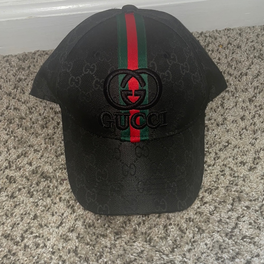 Black Gucci hat